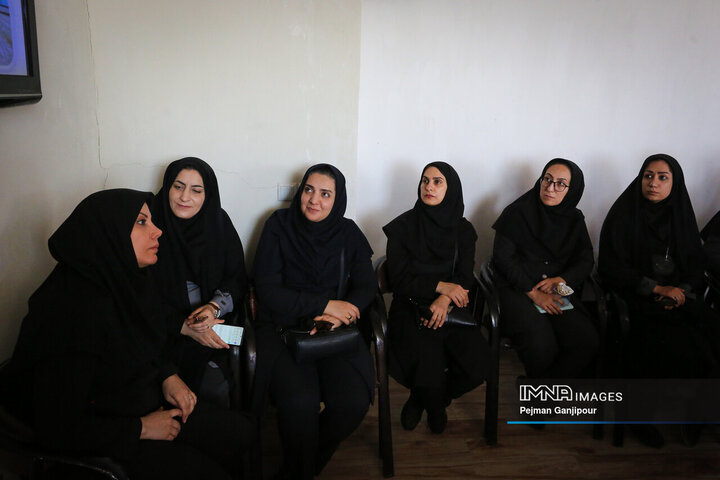 بازدید روسای ادارات و کارشناسان برنامه‌ریزی مناطق شهرداری از پروژه‌های شاخص اصفهان