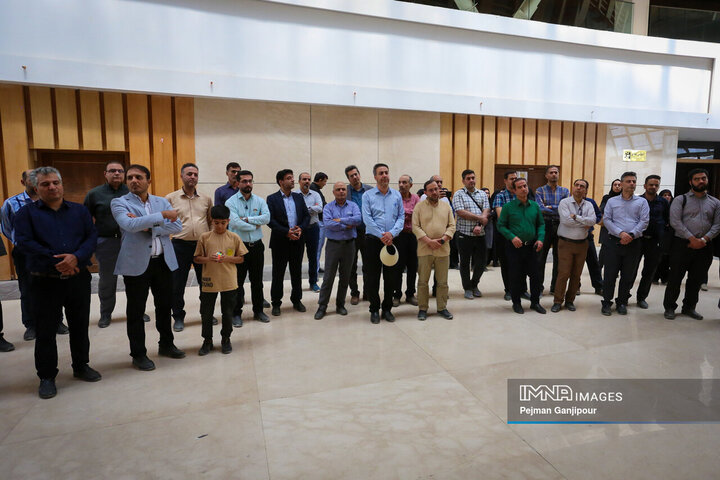 بازدید روسای ادارات و کارشناسان برنامه‌ریزی مناطق شهرداری از پروژه‌های شاخص اصفهان