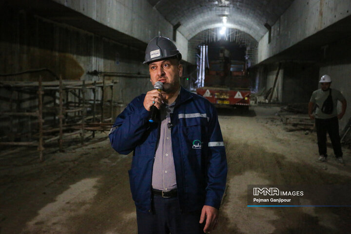 بازدید روسای ادارات و کارشناسان برنامه‌ریزی مناطق شهرداری از پروژه‌های شاخص اصفهان