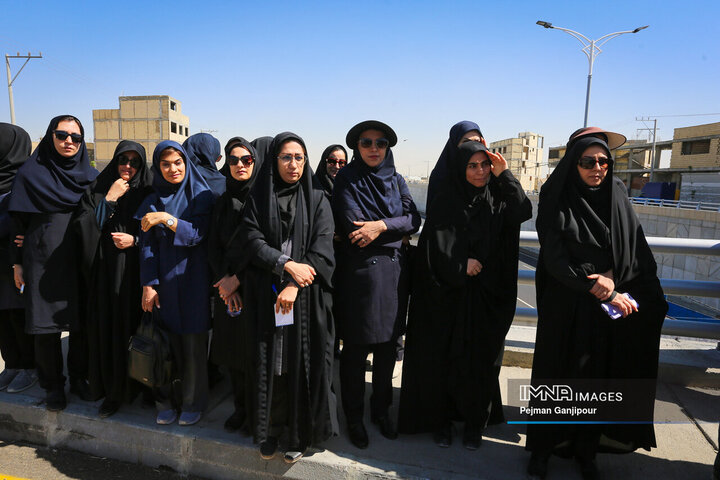 بازدید روسای ادارات و کارشناسان برنامه‌ریزی مناطق شهرداری از پروژه‌های شاخص اصفهان