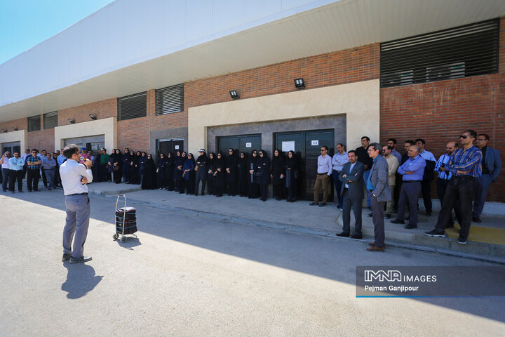 بازدید روسای ادارات و کارشناسان برنامه‌ریزی مناطق شهرداری از پروژه‌های شاخص اصفهان