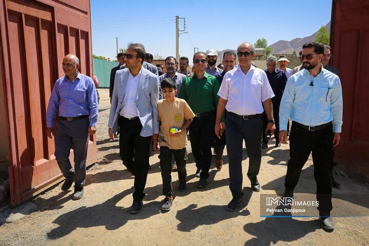 بازدید روسای ادارات و کارشناسان برنامه‌ریزی مناطق شهرداری از پروژه‌های شاخص اصفهان
