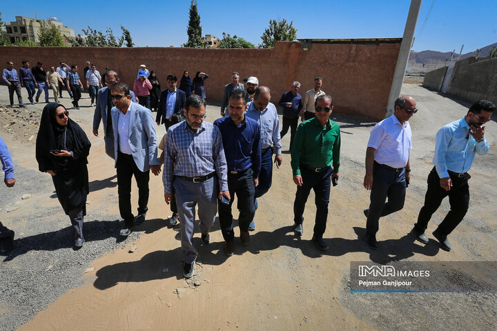 بازدید روسای ادارات و کارشناسان برنامه‌ریزی مناطق شهرداری از پروژه‌های شاخص اصفهان