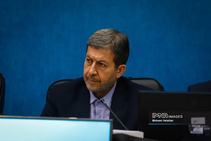 نشست وزیر جهاد کشاورزی با جمعی از کشاورزان استان اصفهان