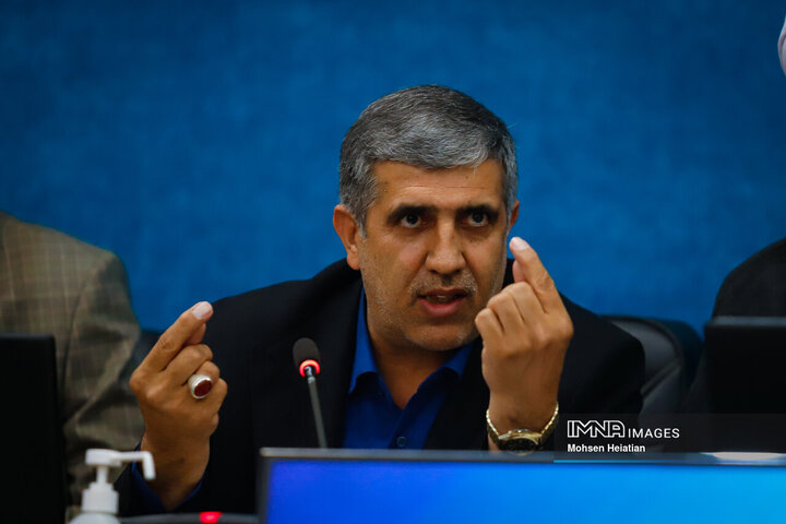 نشست وزیر جهاد کشاورزی با جمعی از کشاورزان استان اصفهان