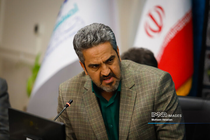 نشست وزیر جهاد کشاورزی با جمعی از کشاورزان استان اصفهان