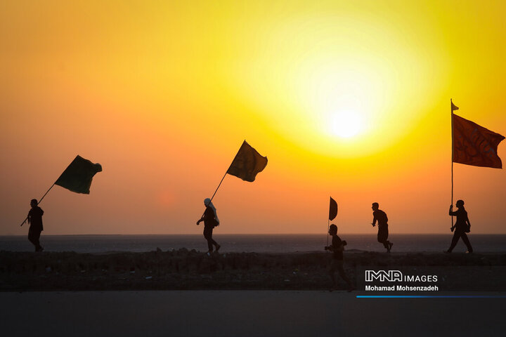 پیاده روی زائران اربعین از مسیر «رأس‌البیشه» عراق