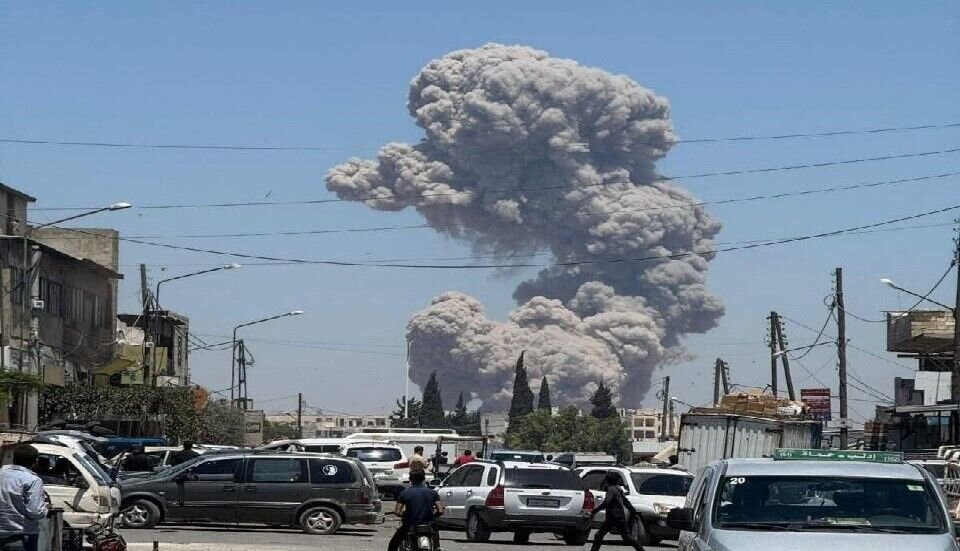 حمله انتحاری و تیراندازی به یک پایگاه نظامی در پاکستان