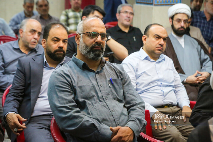 نشست استاندار و مجمع نیروهای انقلاب استان اصفهان