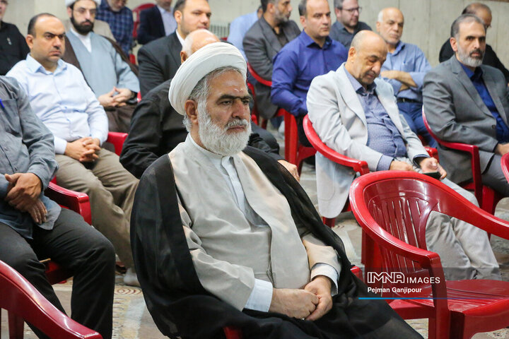 نشست استاندار و مجمع نیروهای انقلاب استان اصفهان