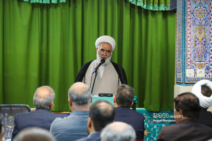 نشست استاندار و مجمع نیروهای انقلاب استان اصفهان