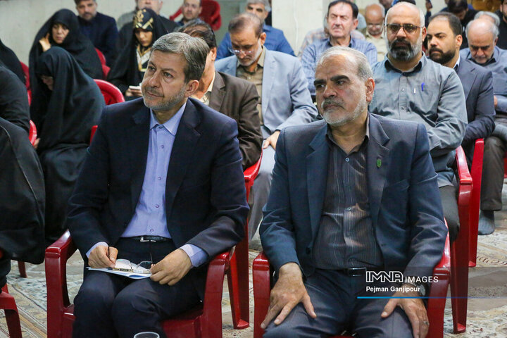 نشست استاندار و مجمع نیروهای انقلاب استان اصفهان