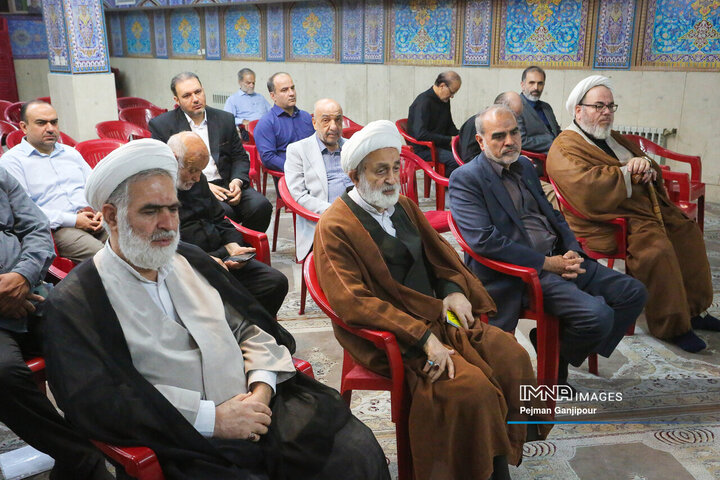 نشست استاندار و مجمع نیروهای انقلاب استان اصفهان