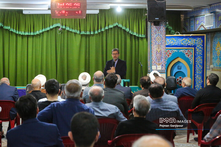 نشست استاندار و مجمع نیروهای انقلاب استان اصفهان