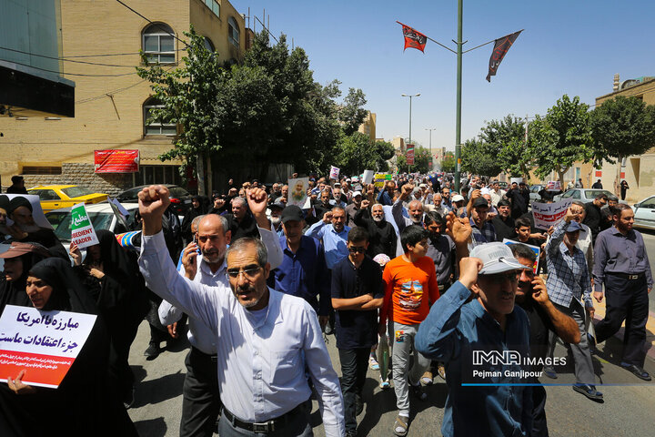راهپیمایی جمعه‌های خشم و نصر در اصفهان