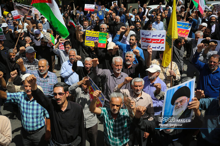 راهپیمایی جمعه‌های خشم و نصر در اصفهان