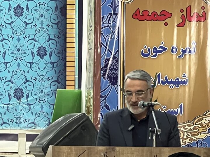 امام جمعه حلقه اتصال نظام و مردم است