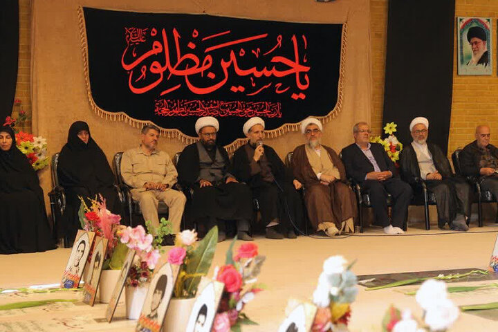 شهدا ارزشمندترین سرمایه کشور هستند