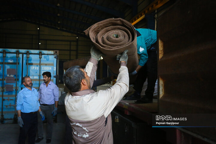 ارسال تجهیزات موکب شهرداری اصفهان به مرز چذابه و کربلا