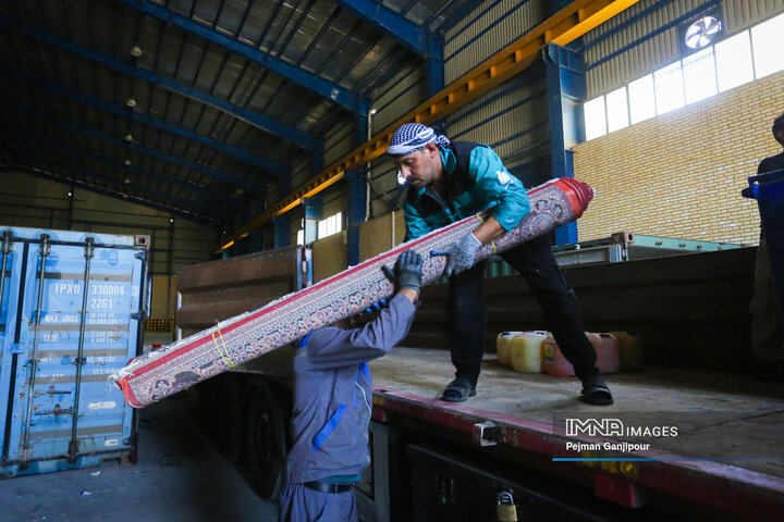 ارسال تجهیزات موکب شهرداری اصفهان به مرز چذابه و کربلا