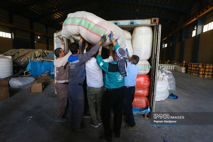 ارسال تجهیزات موکب شهرداری اصفهان به مرز چذابه و کربلا