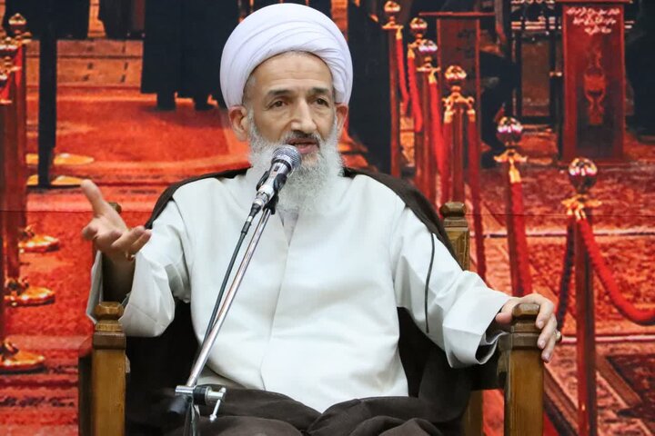 بیداری ملت بر بیان ماهیت دشمن لازم است