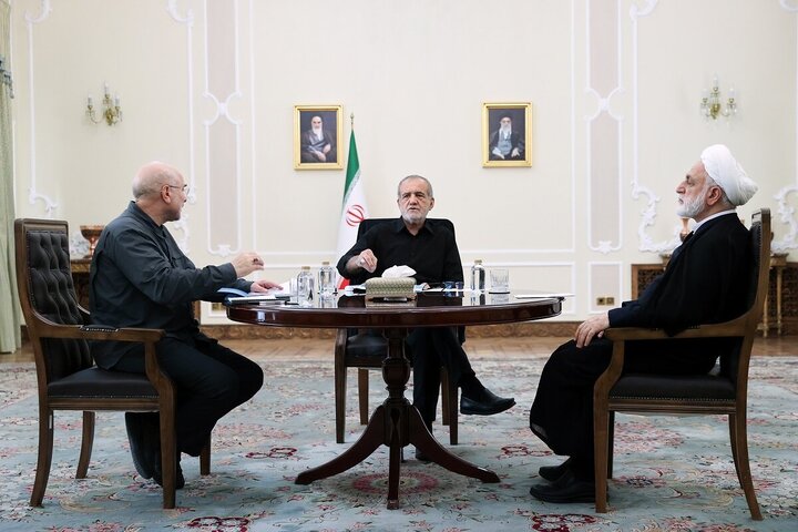 برگزاری جلسه سران قوا در نهاد ریاست جمهوری