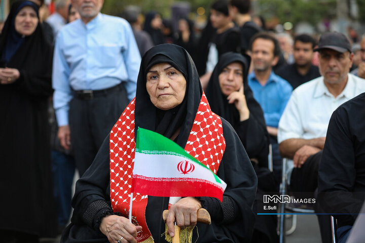 مراسم گرامیداشت روز ایثار و مقاومت اراک