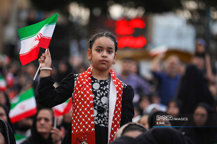 مراسم گرامیداشت روز ایثار و مقاومت اراک