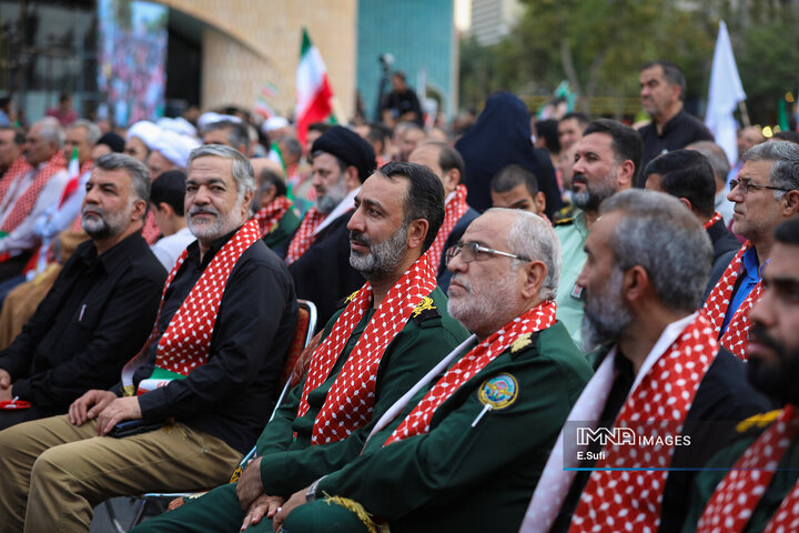 مراسم گرامیداشت روز ایثار و مقاومت اراک