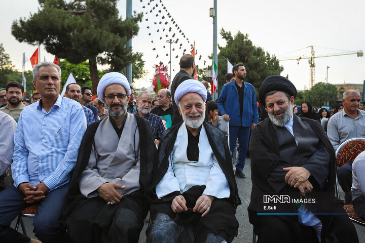 مراسم گرامیداشت روز ایثار و مقاومت اراک