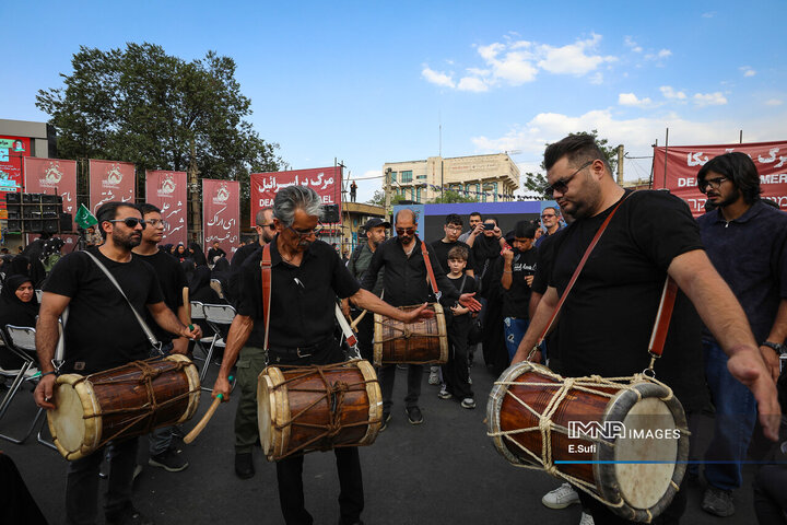 مراسم گرامیداشت روز ایثار و مقاومت اراک