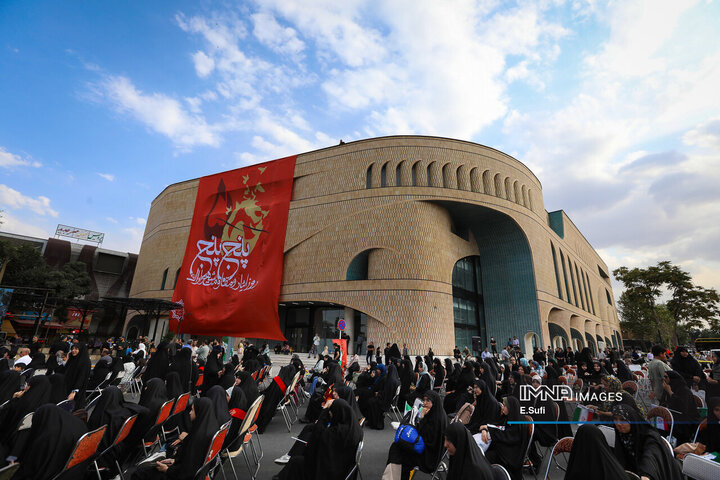 مراسم گرامیداشت روز ایثار و مقاومت اراک