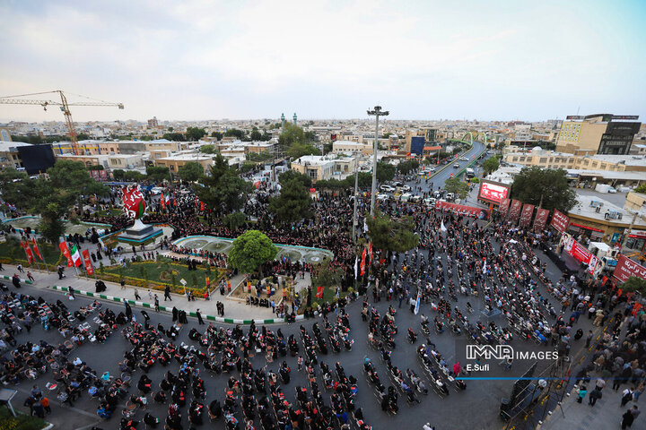 مراسم گرامیداشت روز ایثار و مقاومت اراک