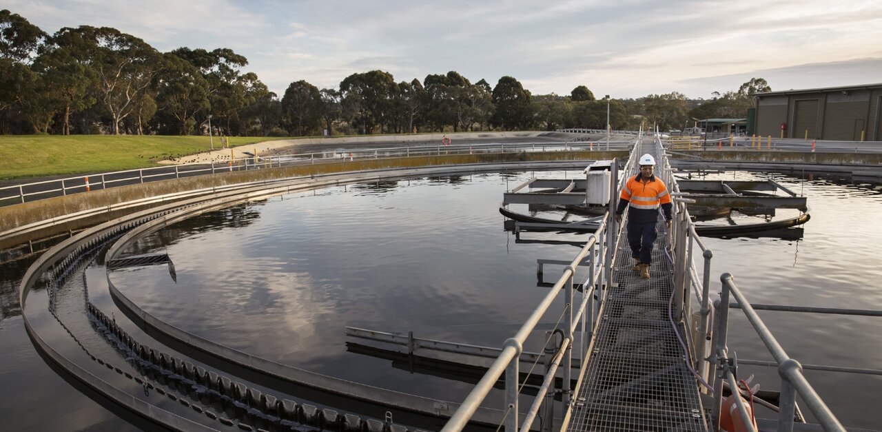 اصول و راهکارهای برنامه‌ریزی اقتصاد مقاومتی در شهرها
