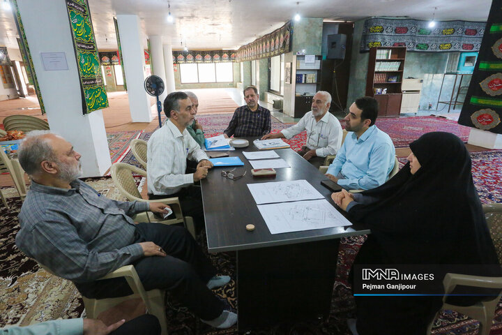 بازدید کمیسیون فرهنگی، اجتماعی و ورزشی شورای شهر از روند ساخت چشمه های نورانی در مناطق شهرداری اصفهان