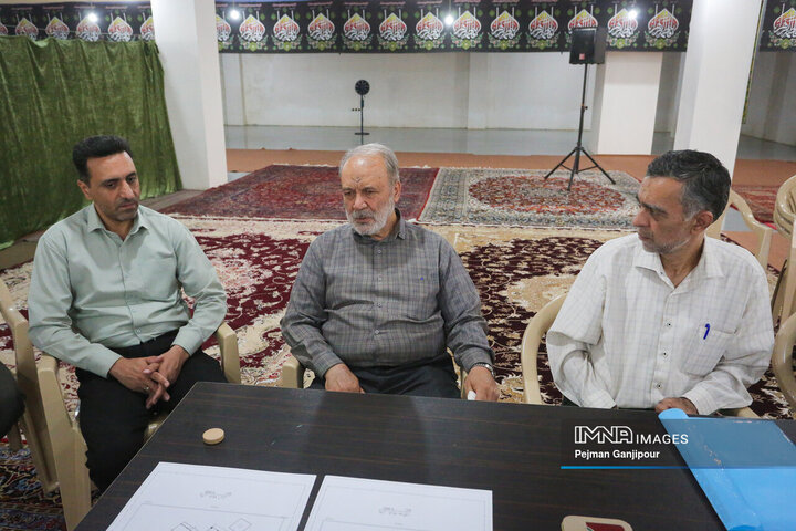 بازدید کمیسیون فرهنگی، اجتماعی و ورزشی شورای شهر از روند ساخت چشمه های نورانی در مناطق شهرداری اصفهان