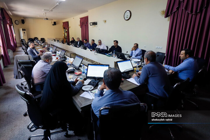 جلسه کمیسیون سلامت، محیط زیست و خدمات شهری شورای شهر اصفهان
