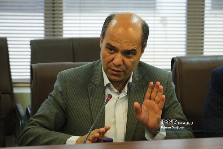 بازدید مسئولان شهری از مراحل پیشرفت پروژه مجتمع صنفی ریخته‌گران در شهرک صنعتی بزرگ اصفهان