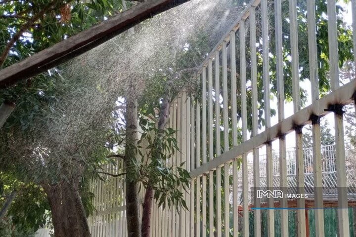 استفاده از سیستم‌های خنک‌کننده برای حیوانات در پارک حیات وحش صفه