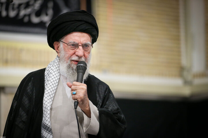 مراسم بزرگداشت شهدای جنگ تحمیلی اخیر با حضور رهبر انقلاب