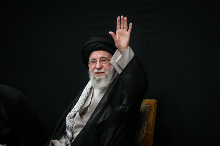 مراسم بزرگداشت شهدای جنگ تحمیلی اخیر با حضور رهبر انقلاب