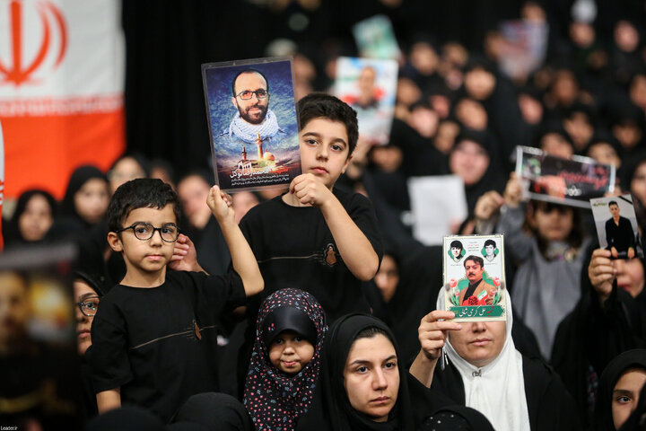 مراسم بزرگداشت شهدای جنگ تحمیلی اخیر با حضور رهبر انقلاب