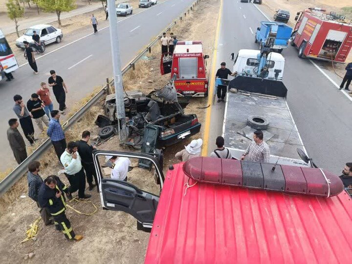برخورد مرگبار خودرو با گاردریل در محور کرمانشاه-سراب نیلوفر