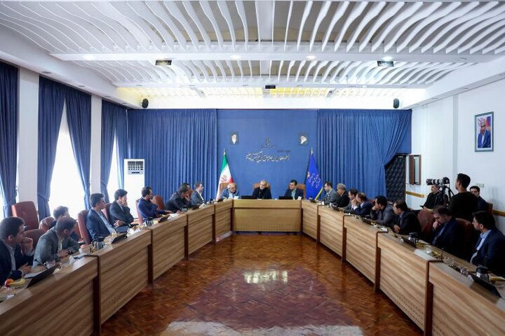 رئیس جمهور: باید با همکاری نخبگان، مسیر کلی حرکت به سمت تحقق اهداف را طراحی کنیم