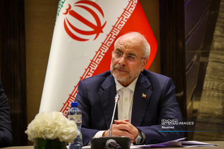 نشست صمیمی رئیس مجلس با ایرانیان خارج از کشور در ژنو