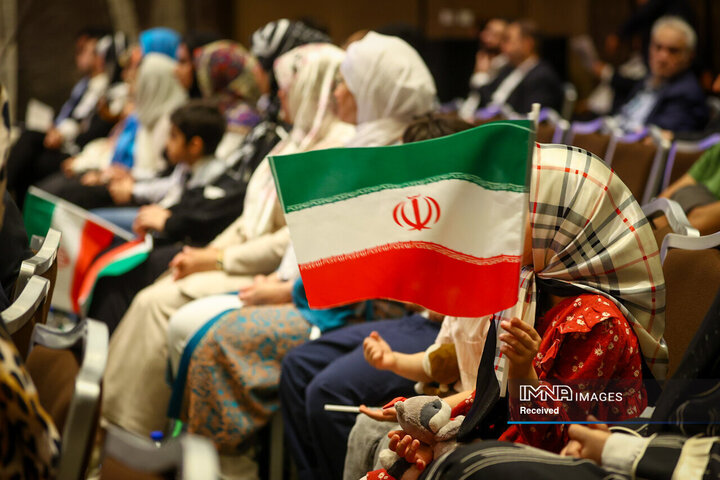 نشست صمیمی رئیس مجلس با ایرانیان خارج از کشور در ژنو