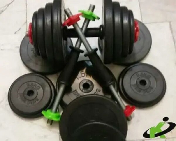 بهترین تمرین بدنسازی در خانه با دمبل