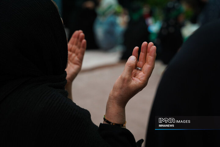 ویژه برنامه «گیسوان خاکی»