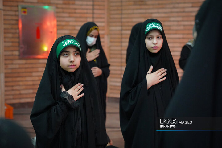 ویژه برنامه «گیسوان خاکی»